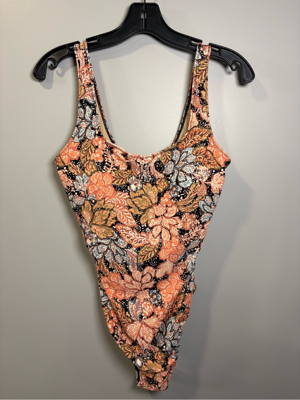 A Pea in the Pod Black Floral-Print Scoop One-Piece Swim Bodysuit